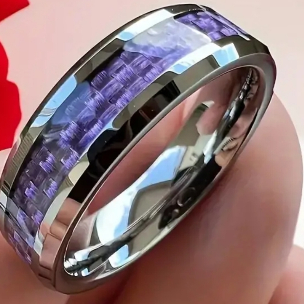 Stainless Steel Ring.Purple band. size 8. Unisex .Nwt.